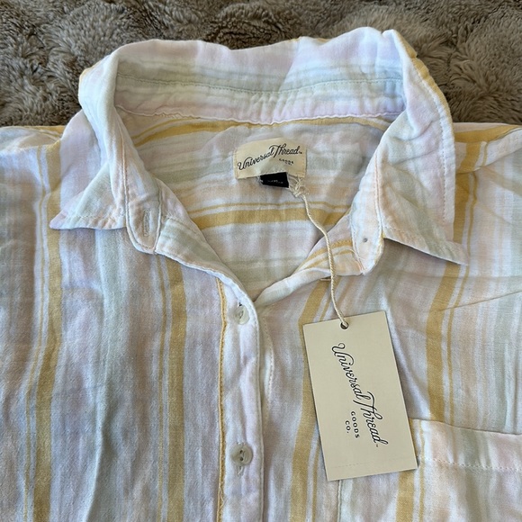Universal Thread Pastel Button Down - Picture 3 of 5